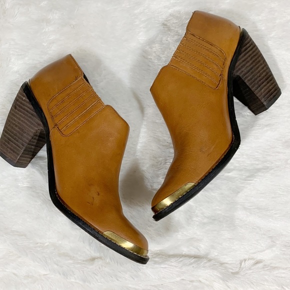 Dolce Vita Leather Western Ankle Booties - Picture 3 of 13